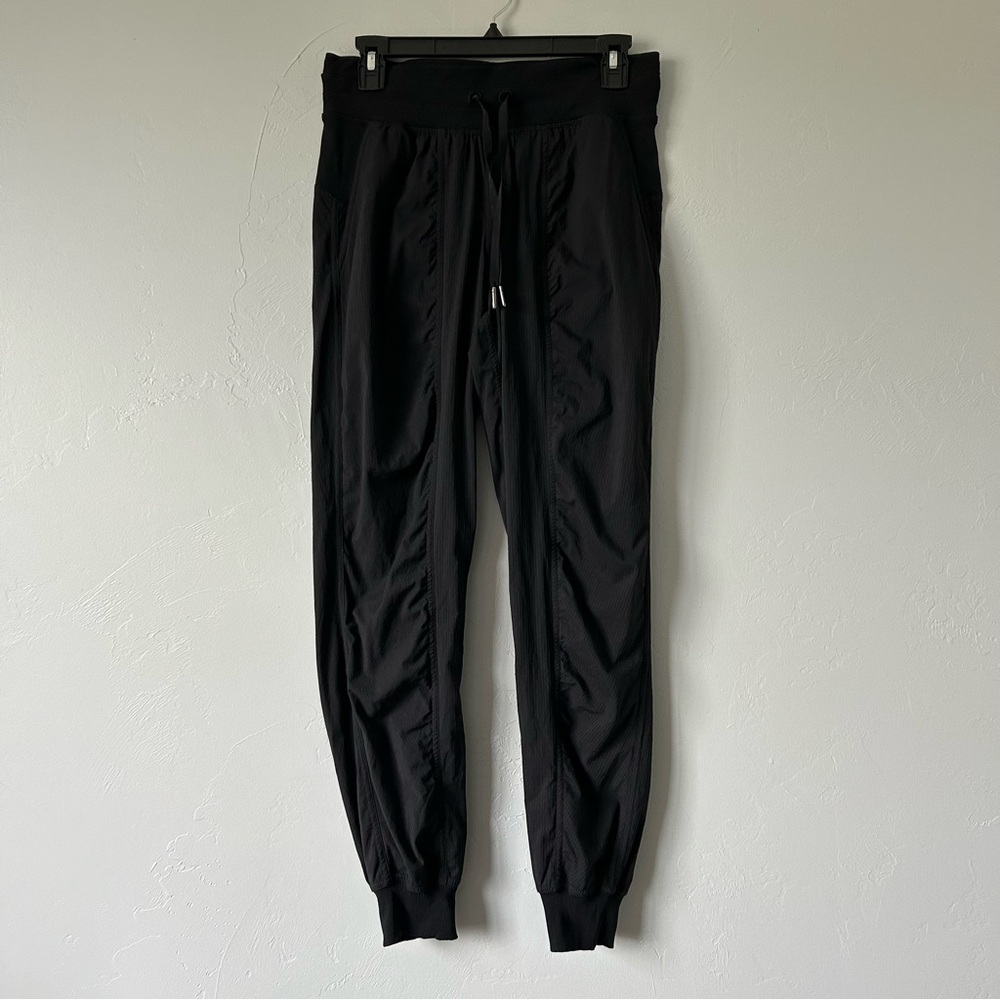 Lululemon Dance Studio Mid-Rise Joggers Black Size 6